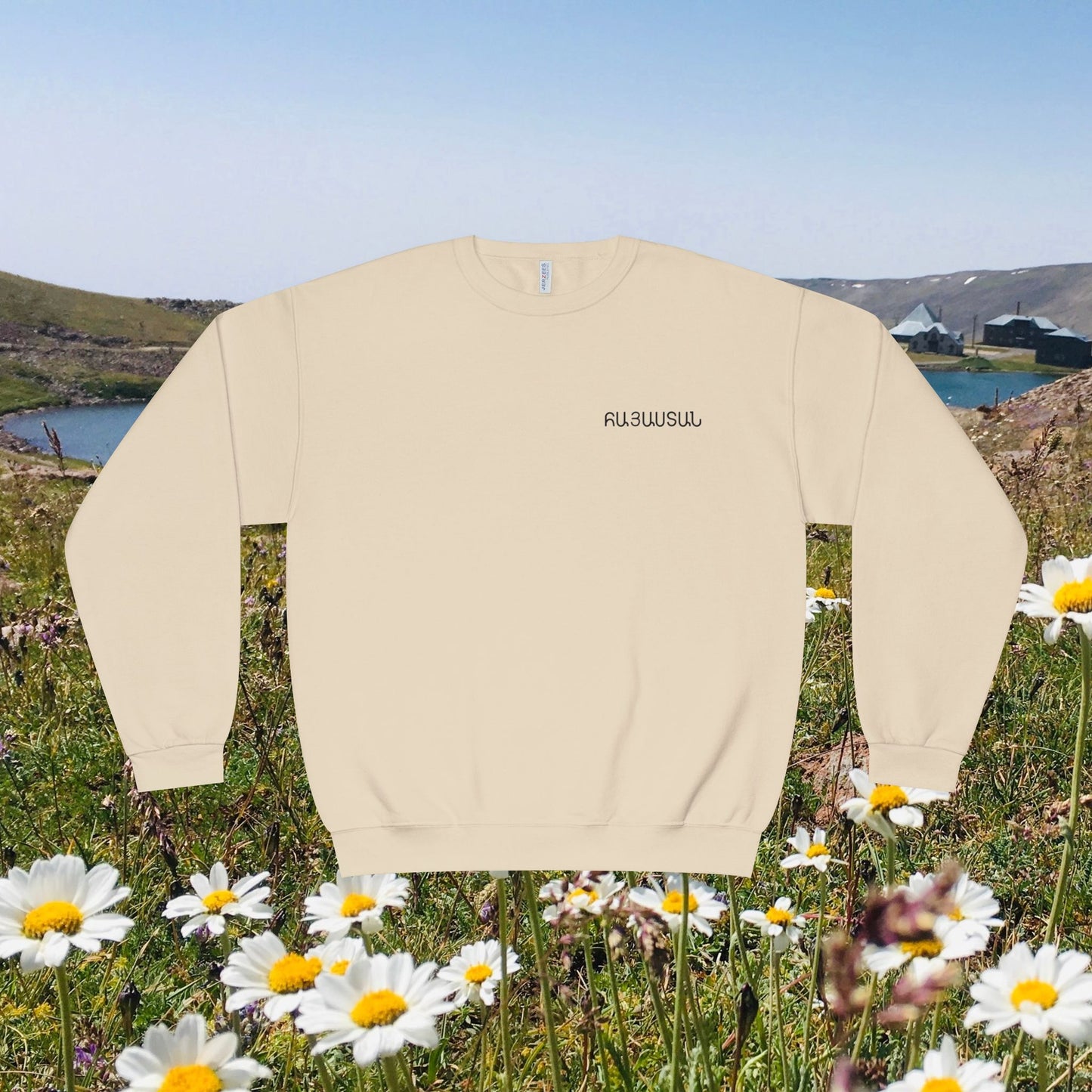 Vintage Armenia Design Unisex Crewneck Sweatshirt Sweater
